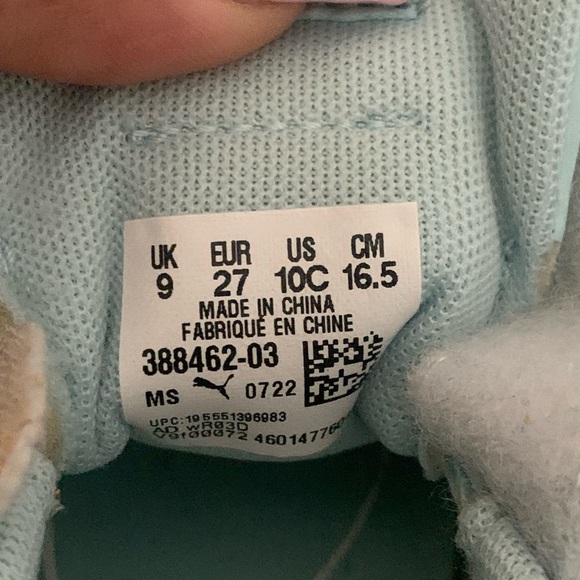 PUMAS - Picture 7 of 7